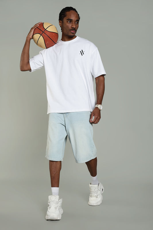 ESSENTIAL WHITE - MINIMAL LOGO T-SHIRT- Relaxed Fit Cotton T-Shirt