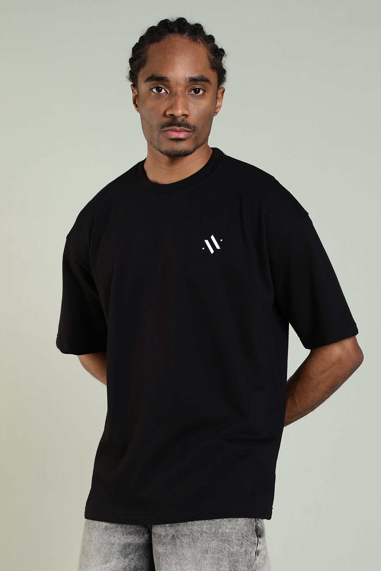 BOLD BASICS – BLACK EDITION - Relaxed Fit Cotton T-Shirt