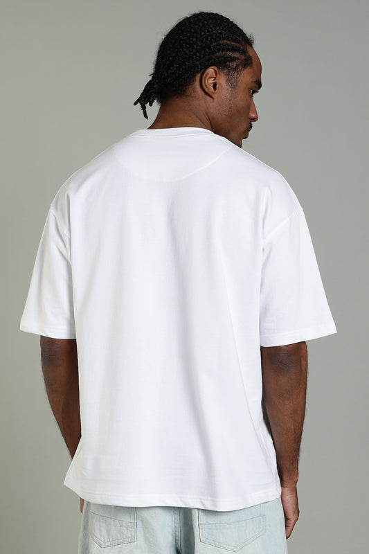 ESSENTIAL WHITE - MINIMAL LOGO T-SHIRT- Relaxed Fit Cotton T-Shirt