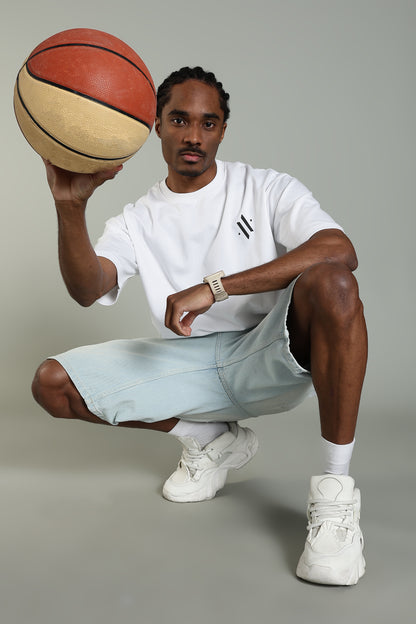 ESSENTIAL WHITE - MINIMAL LOGO T-SHIRT- Relaxed Fit Cotton T-Shirt